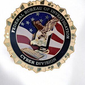 FBI Collectibles Ornament 2009 w Box, stand and paperwork RARE Cyber Division